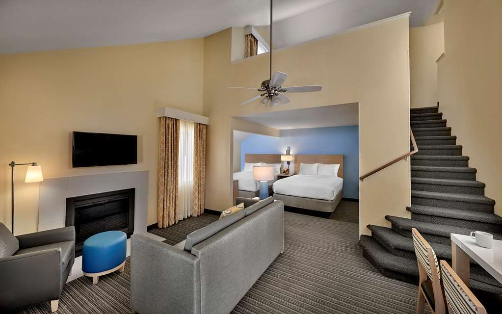 Sonesta Simply Suites Cleveland Airport Middleburg Heights Quarto foto